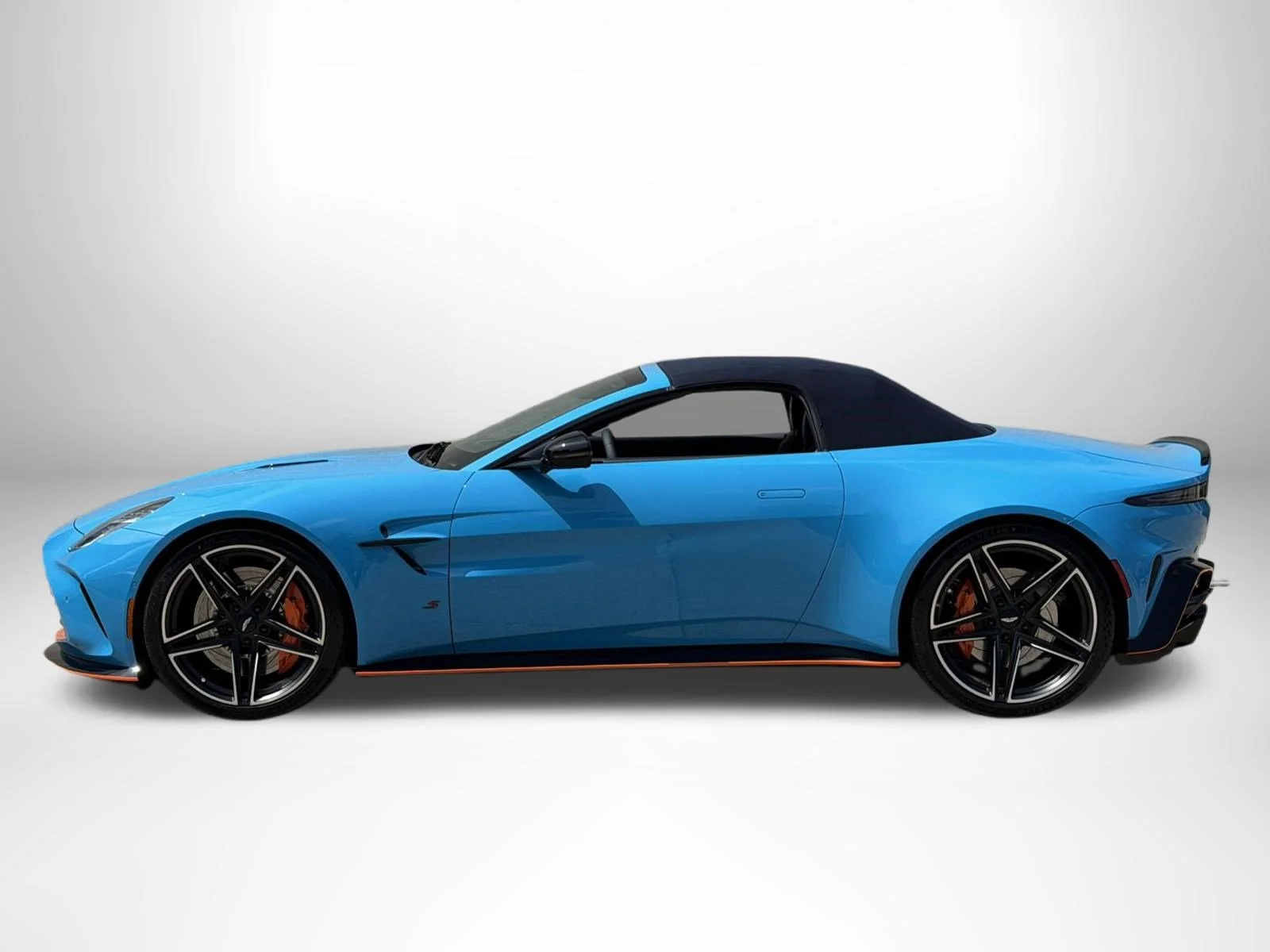 New 2026  Aston Martin S image 16