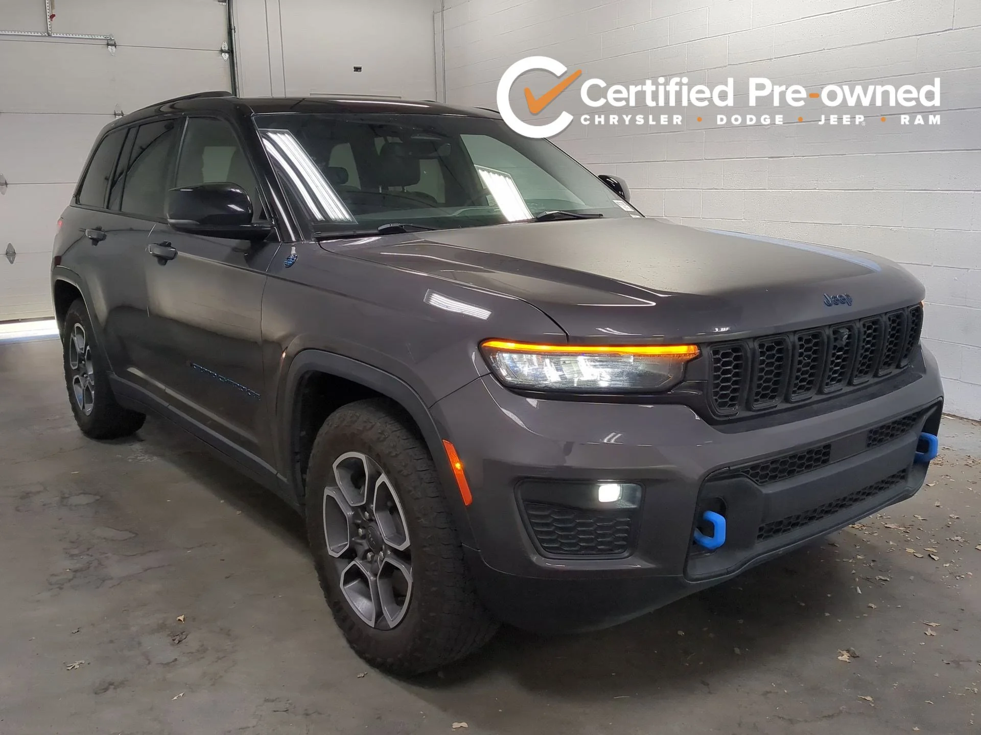 2022 Jeep Grand Cherokee Trailhawk 4xe 4x4's photo