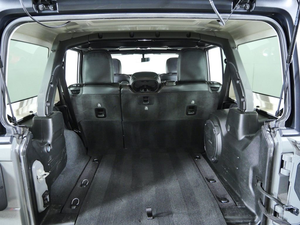 Used 2023 Gray Jeep Rubicon image 26