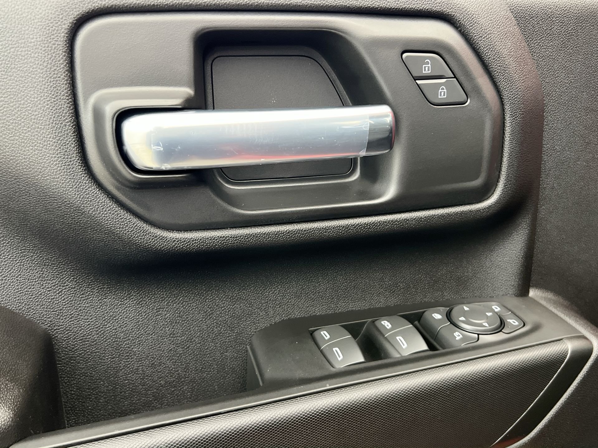 2026 Chevrolet Silverado 2500 HD Custom - Photo 41