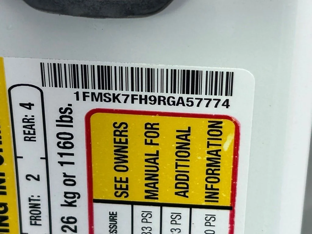 Used 2024 Star White Ford Limited image 44