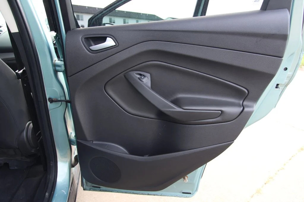 Used 2013 Frosted Glass Ford SE image 31