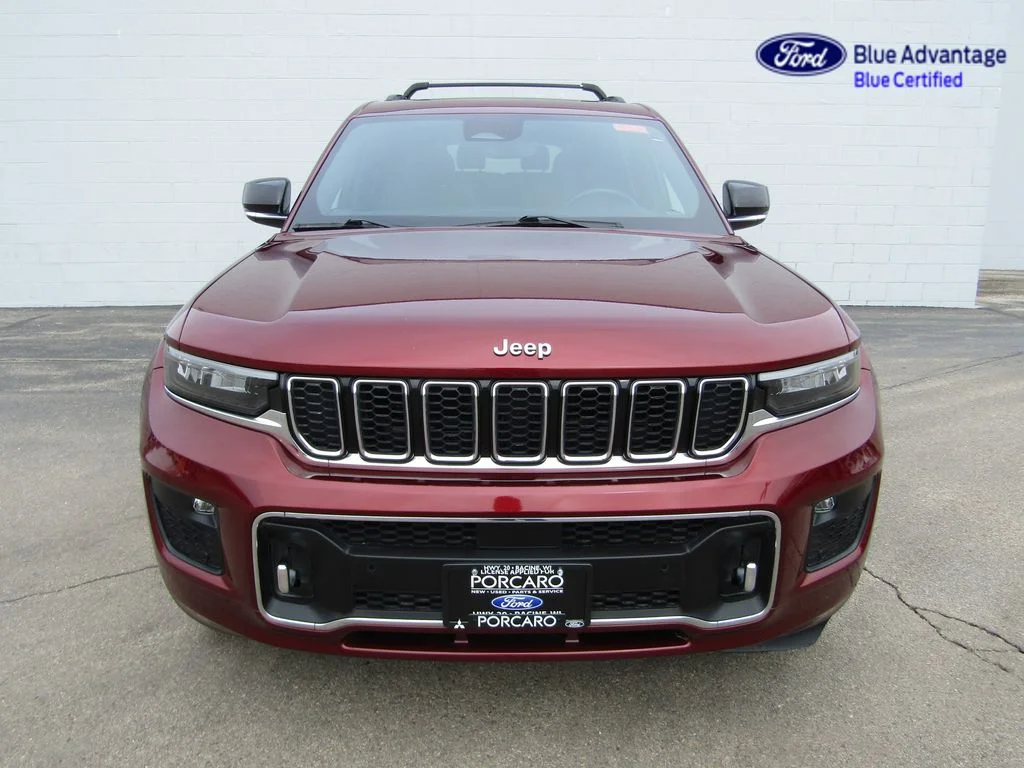 Certified Used 2022 Velvet Red Pearlcoat Jeep Overland image 3