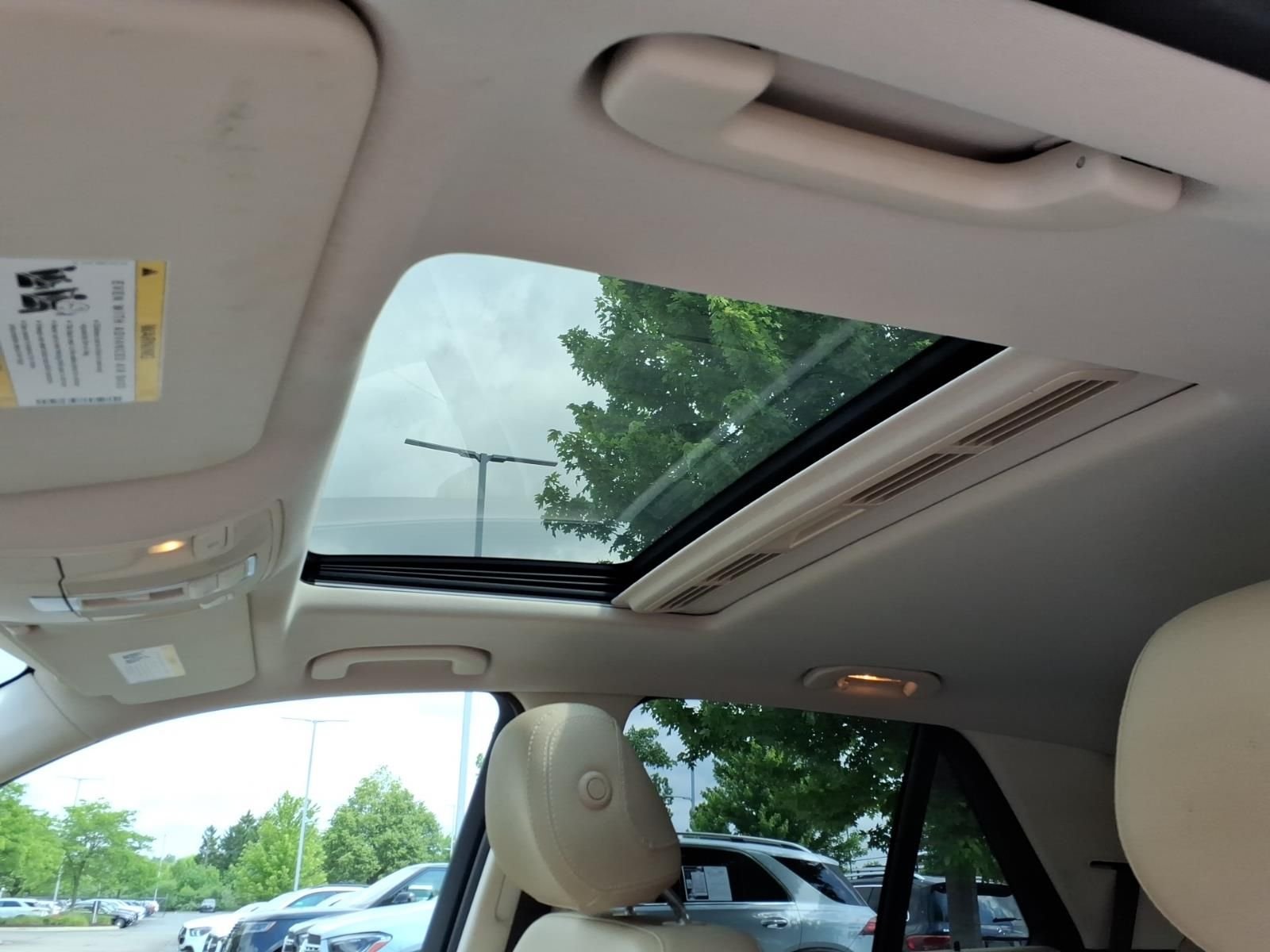 Used 2016  Mercedes-Benz GLE 350 image 12