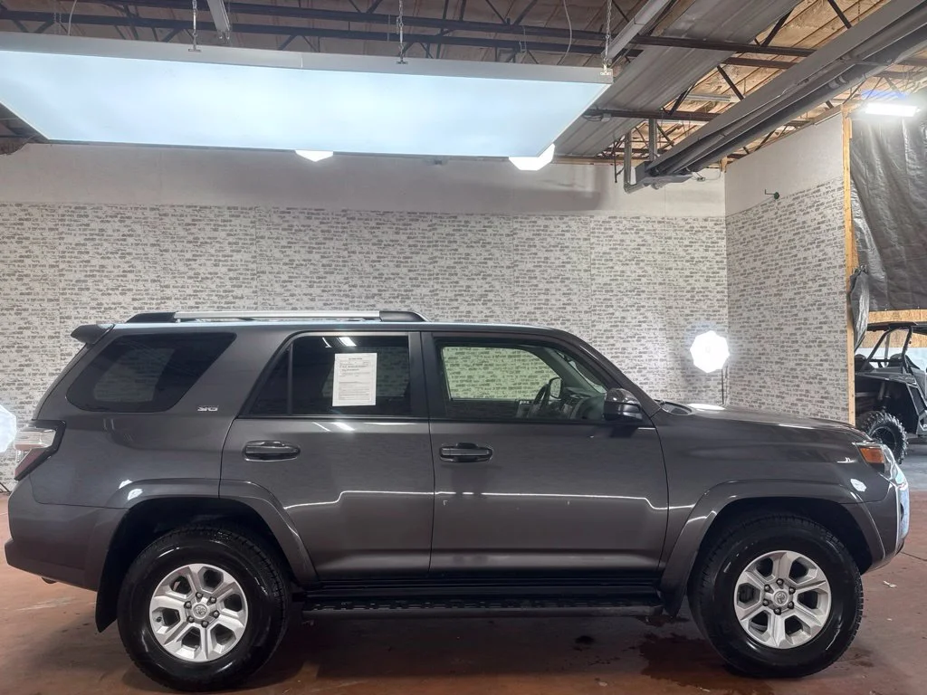 Used 2021 Magnetic Gray Metallic Toyota SR5 image 8