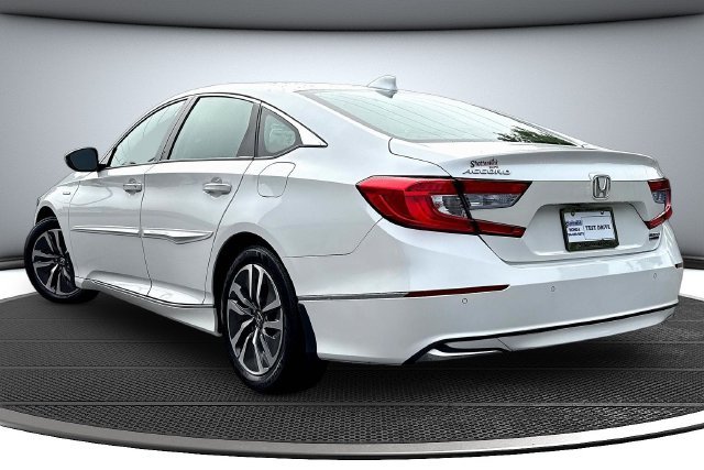 Used 2019 White Honda Touring image 7