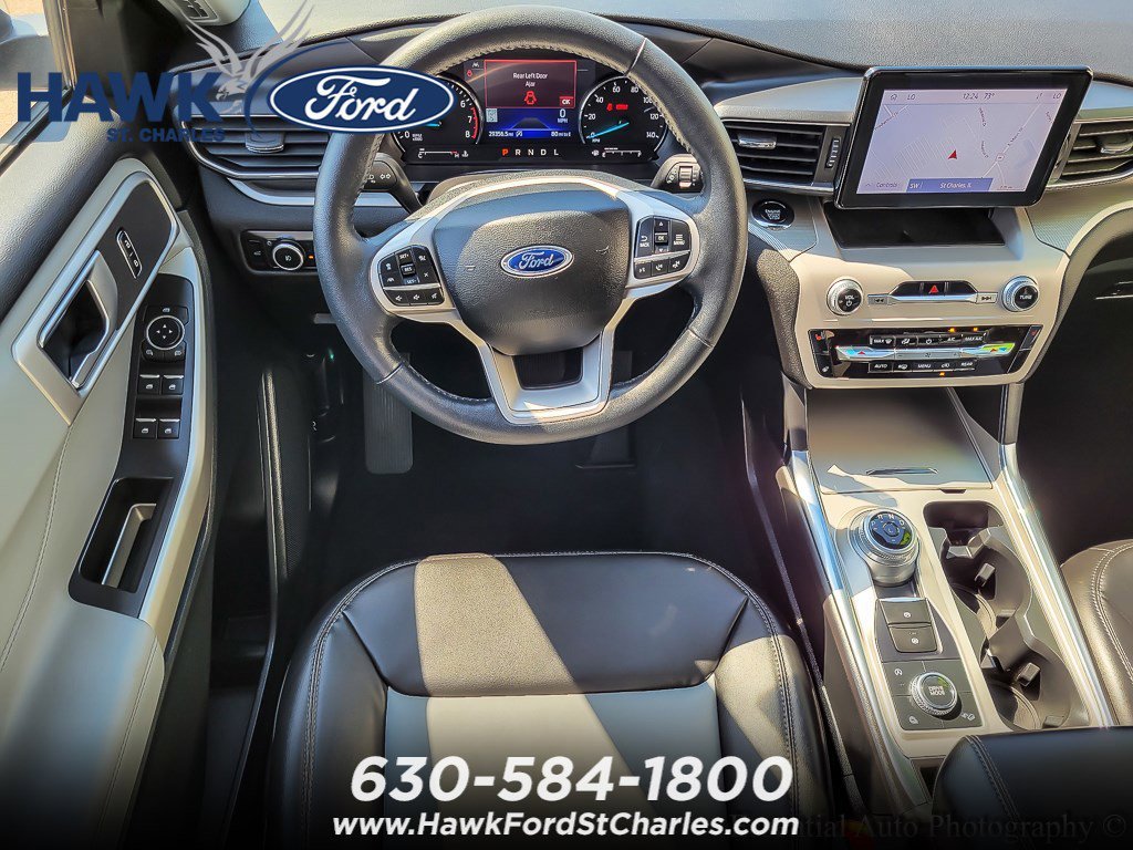 Certified Used 2023 White Metallic Ford XLT image 13
