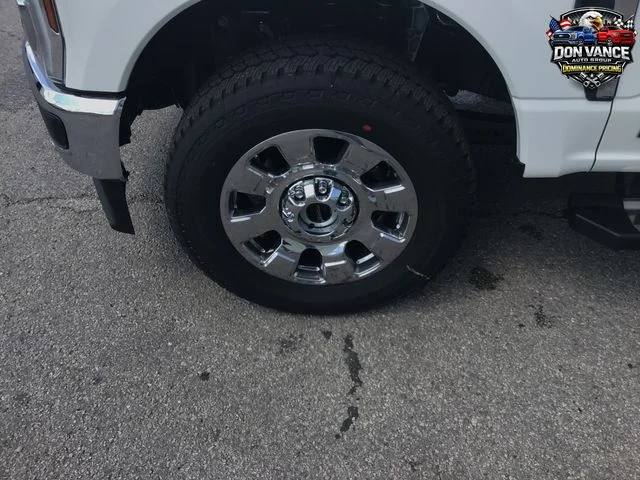 New 2026 Star White Metallic Tri-Coat Ford F-250® Lariat® image 26