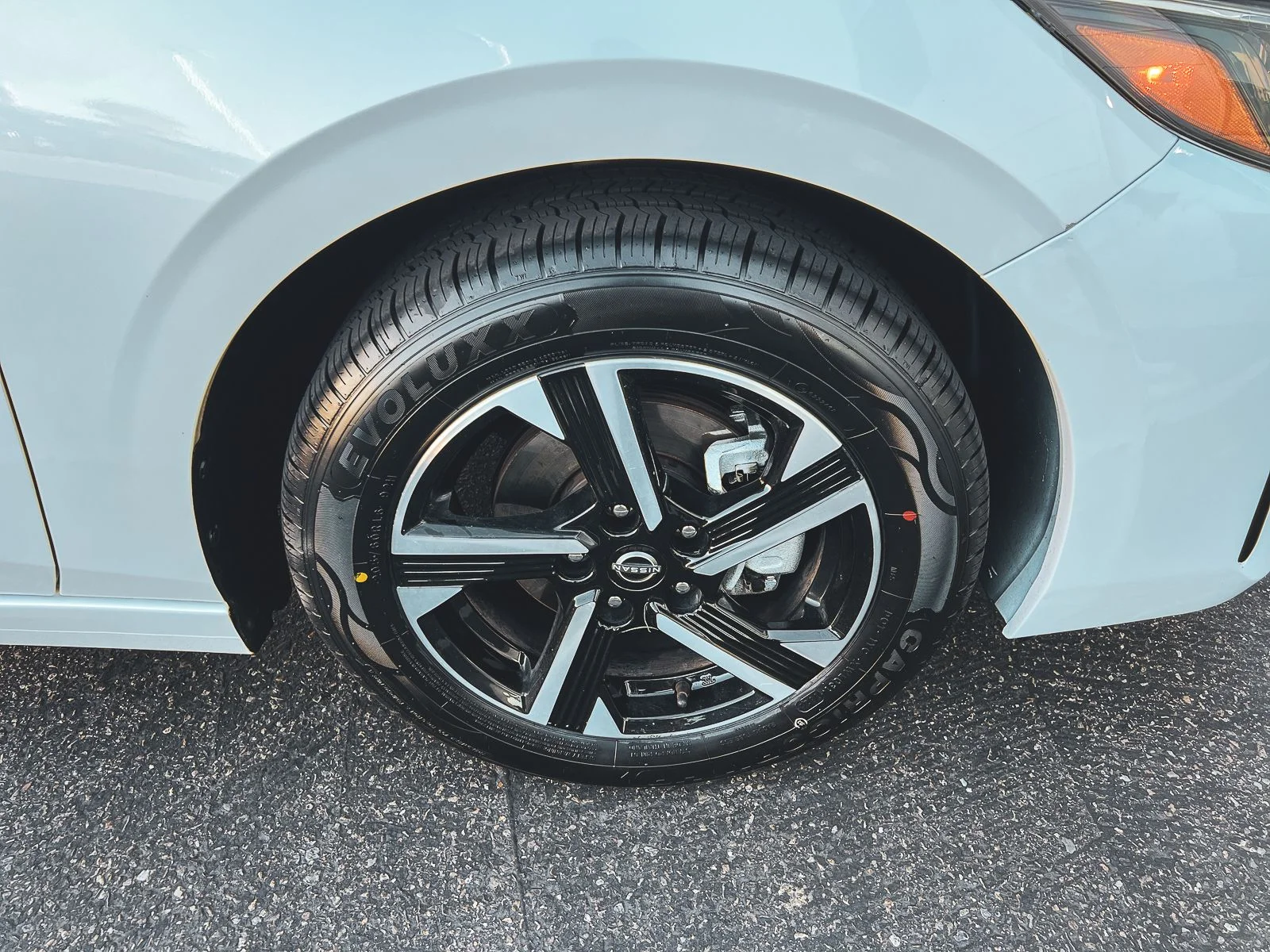 2024 Nissan Sentra SV - Photo 12