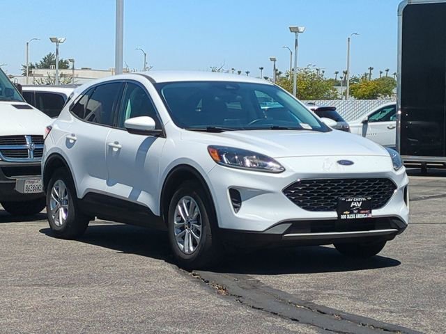 Used 2021 White Ford SE image 2