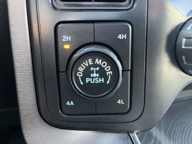 Used 2021 Silver Ford Platinum image 33