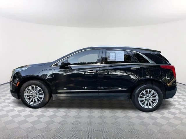 Used 2017 STELLAR BLACK METALLIC Cadillac FWD image 8