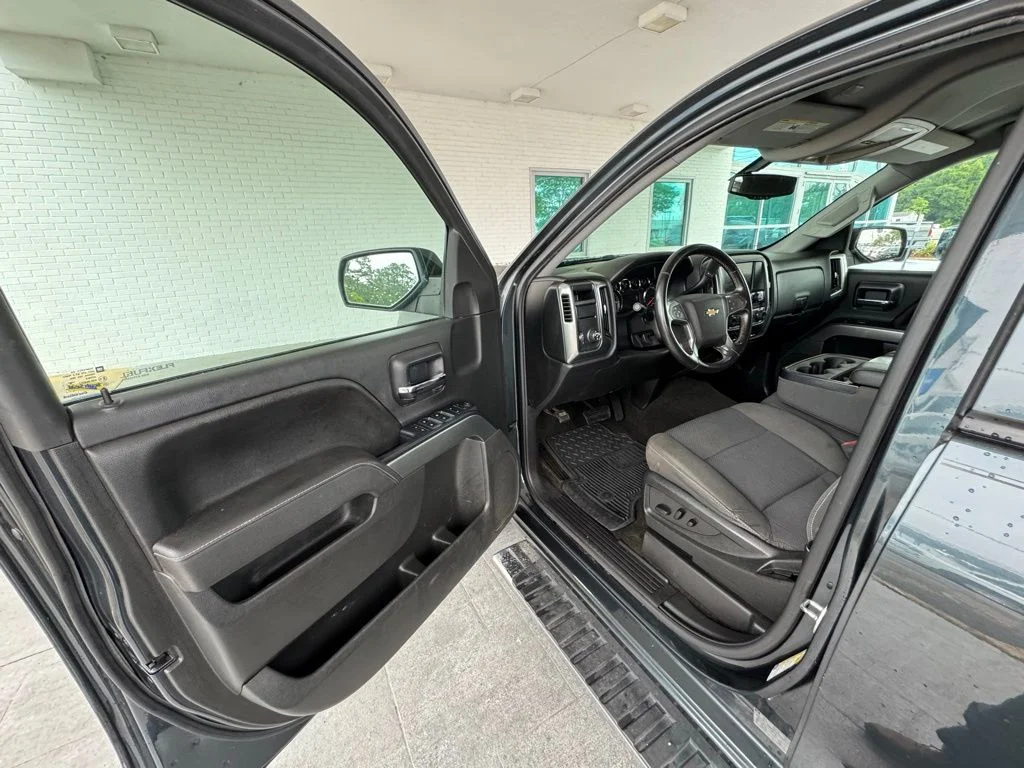 Used 2017 Gray Chevrolet LT image 11