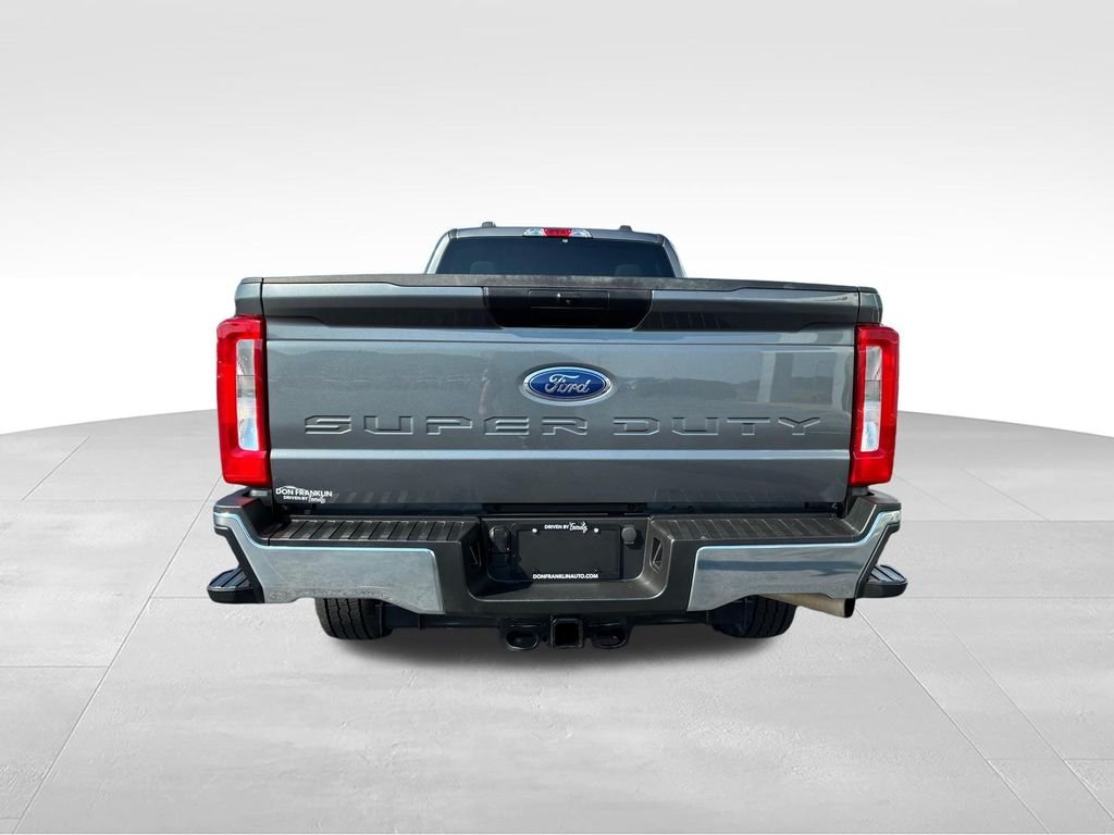 Used 2025 Gray Ford XLT image 3