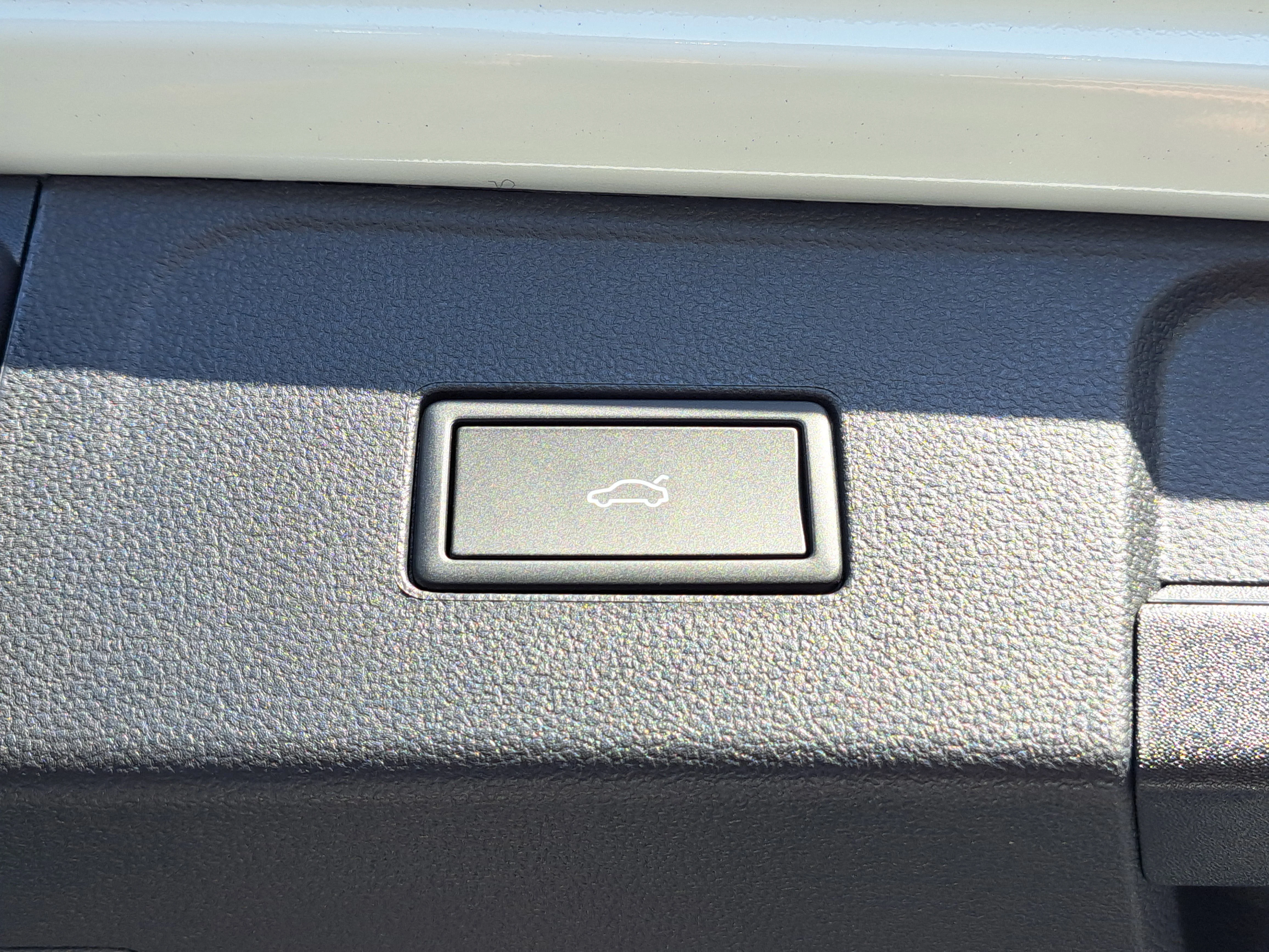 2026 Volkswagen Atlas SE w/Tech - Photo 14