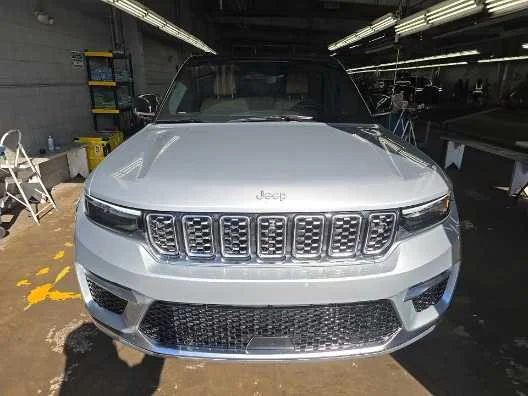 Used 2025 SILVER Jeep Summit Reserve image 2