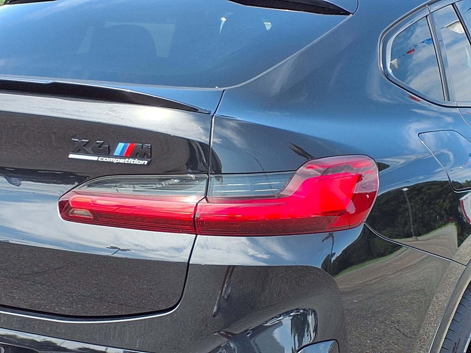 Used 2024 Black Sapphire Metallic BMW  image 19
