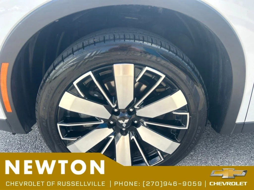 Used 2025  Mitsubishi SE image 50