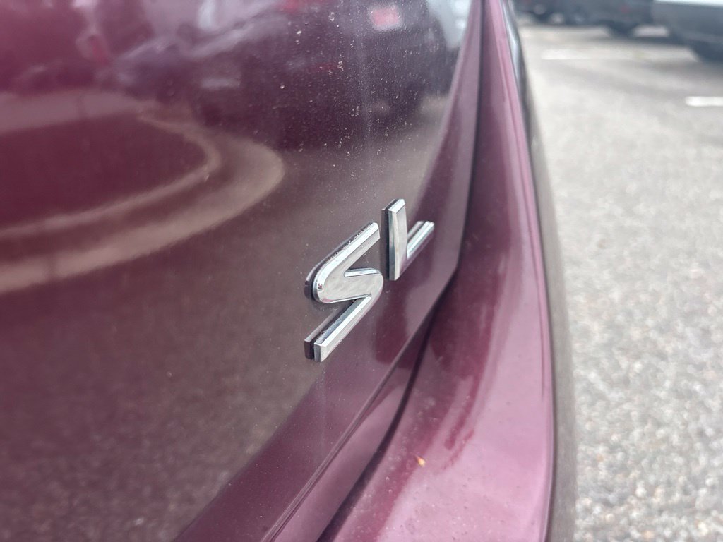 Used 2013 Black Nissan SL image 16