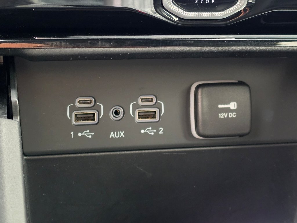 Used 2026 Diamond Black Crystal Pearl Coat Jeep Limited image 13