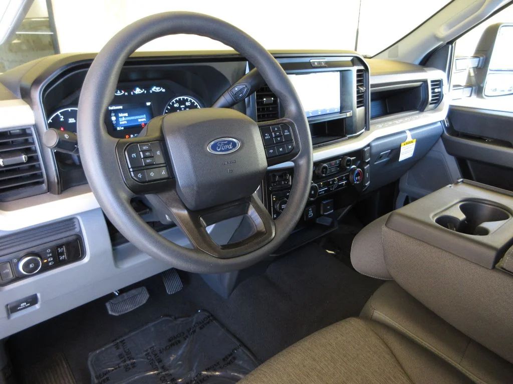 New 2026 Oxford White Ford XL image 13