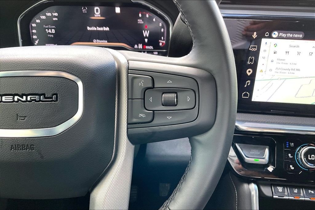 Used 2025 White GMC Denali image 11