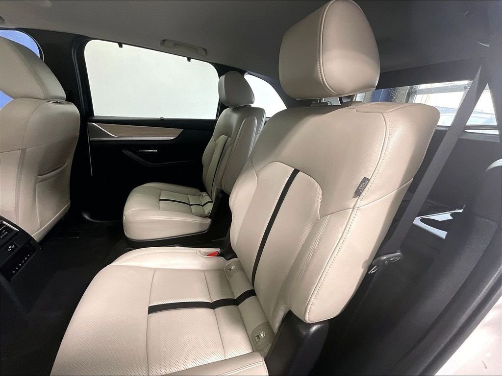 Used 2024 White Mazda Preferred image 15