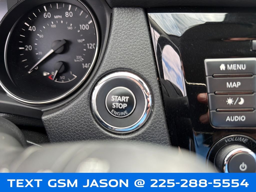 Used 2019 Gray Nissan SL image 49