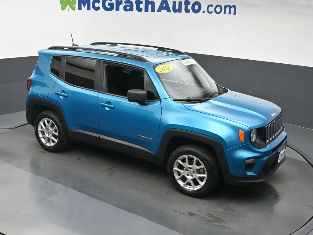 Certified Used 2022 Teal Jeep Latitude image 3
