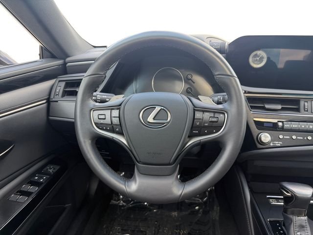 Used 2023 White Lexus 350 image 13