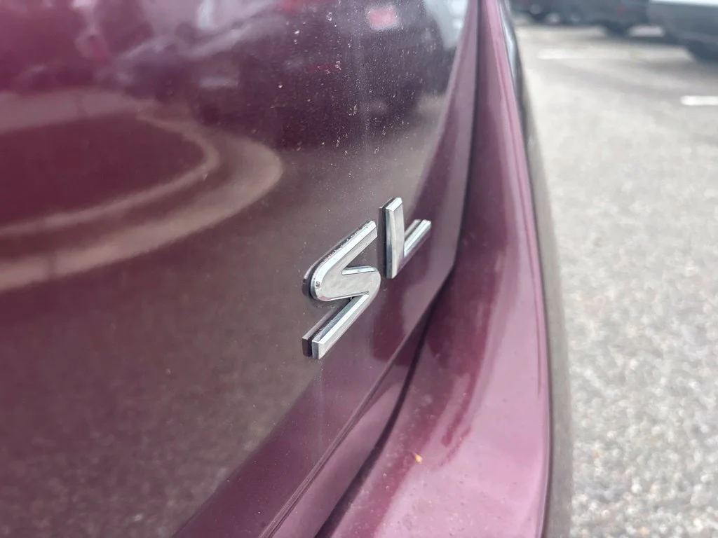 Used 2013 Black Nissan SL image 16