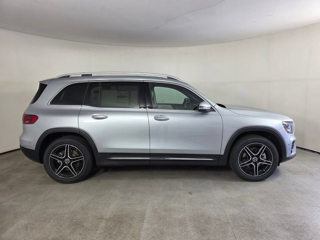 New 2026 Cirrus Silver Metallic Mercedes-Benz GLB 250 image 19