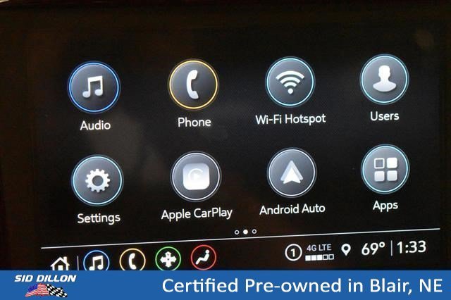 Used 2023 Summit White Chevrolet LT Cloth image 3