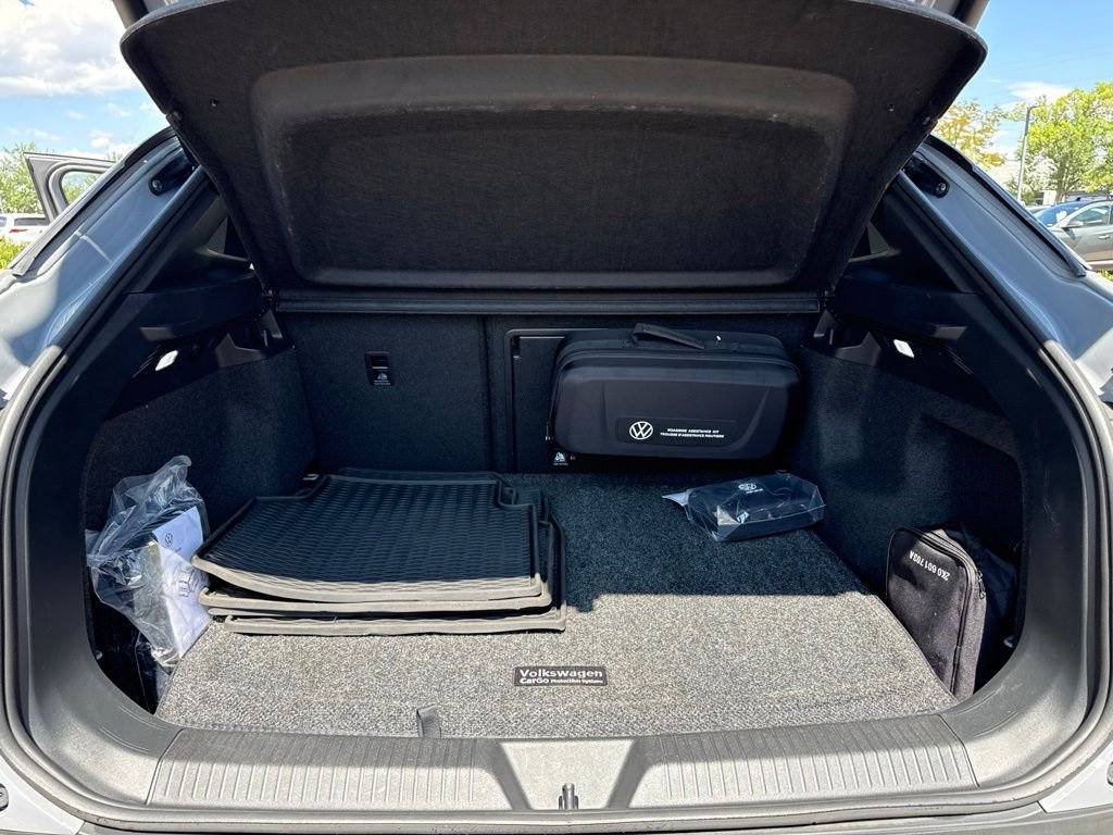Certified Used 2022  Volkswagen Pro S image 26