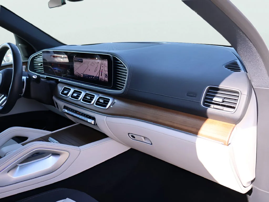 Used 2024 MANUFAKTUR Diamond White Metallic Mercedes-Benz GLE 53 AMG® image 12