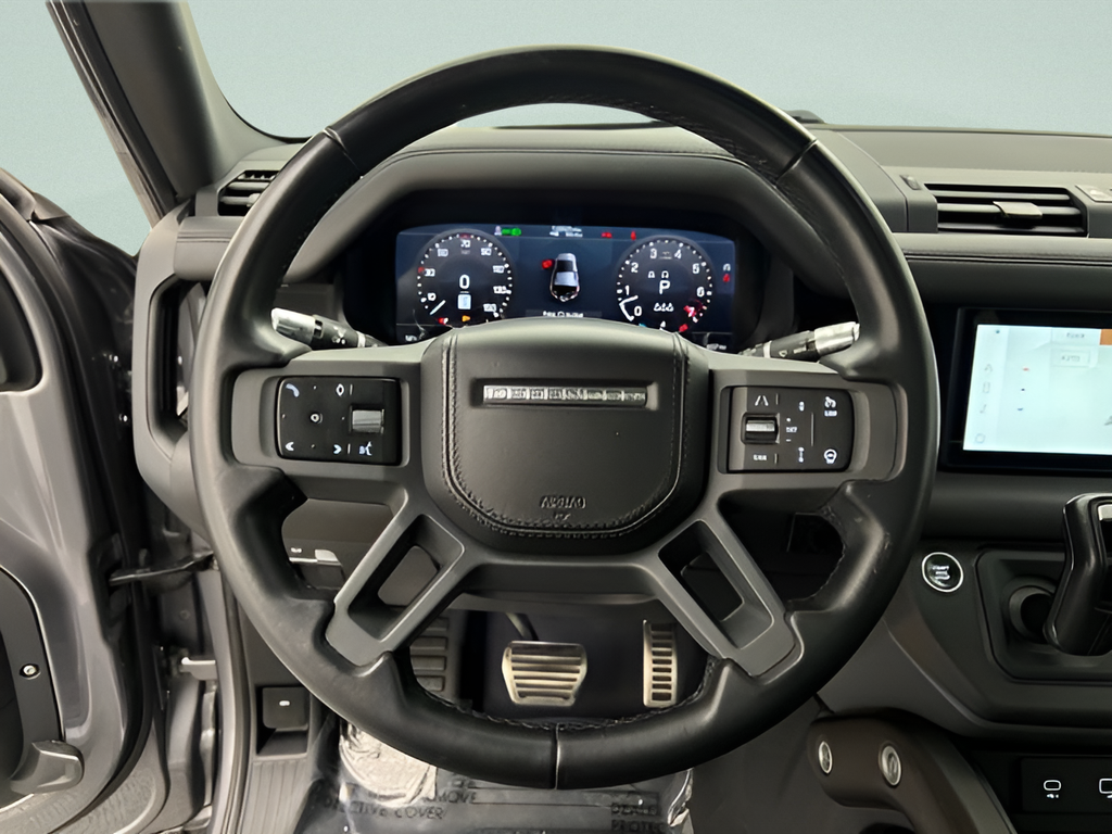 Used 2021  Land Rover X image 24