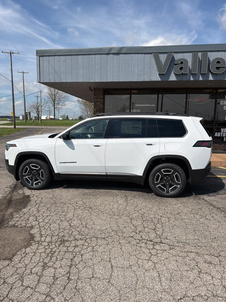New 2026 White Jeep Laredo image 4