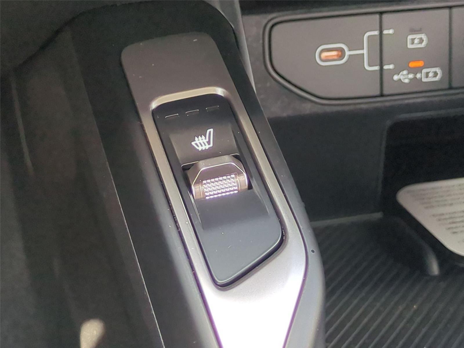 New 2026 Glacial White Kia S image 28