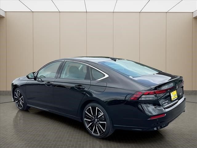 Used 2026 Black Honda Touring image 4