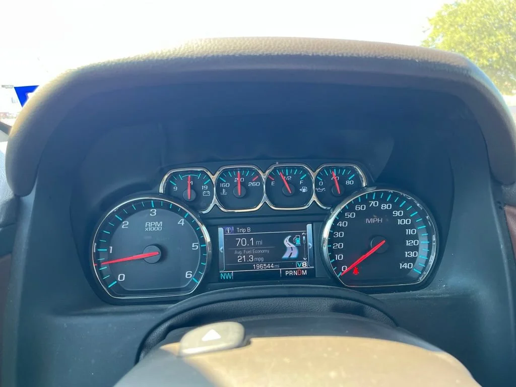 Used 2015 WHITE DIAMOND TRICOAT Chevrolet LTZ image 19