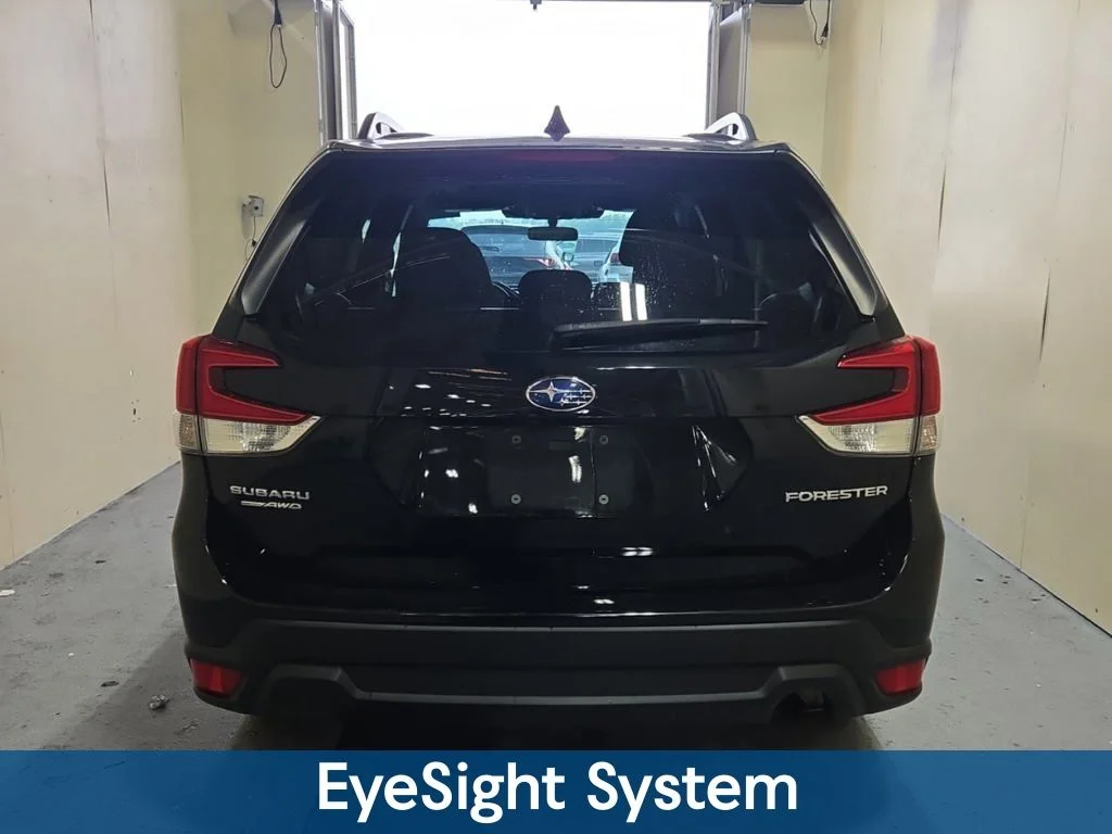 Certified Used 2022 Black Subaru Premium image 12