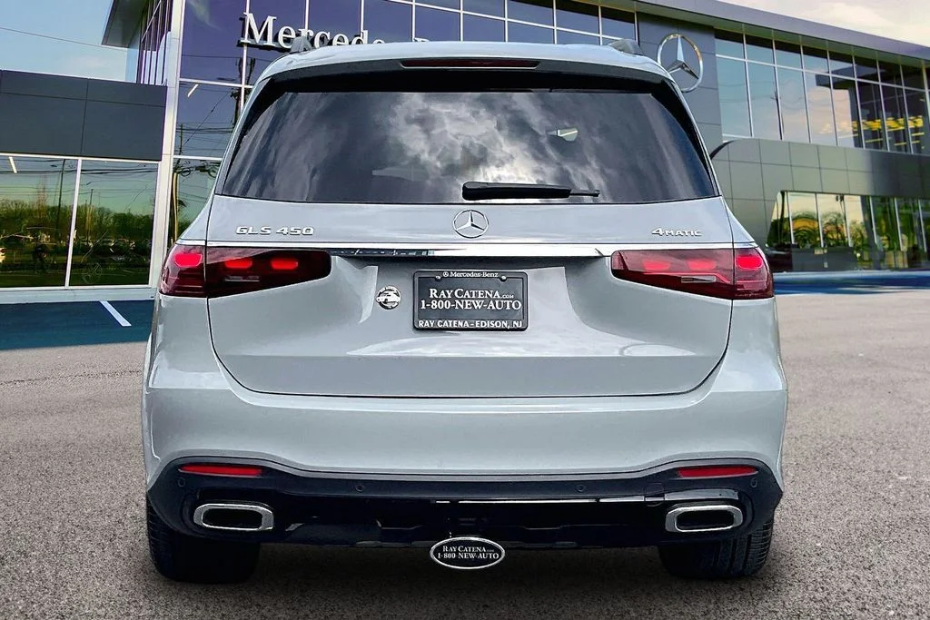 Certified Used 2024 White Mercedes-Benz GLS 450 image 4