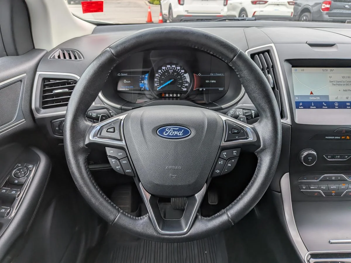Used 2019 White Ford Sel Awd image 17