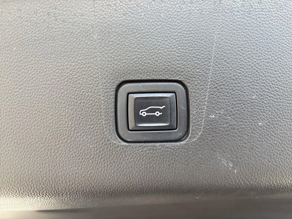 Used 2023 Black Cherry Metallic Chevrolet Premier image 43