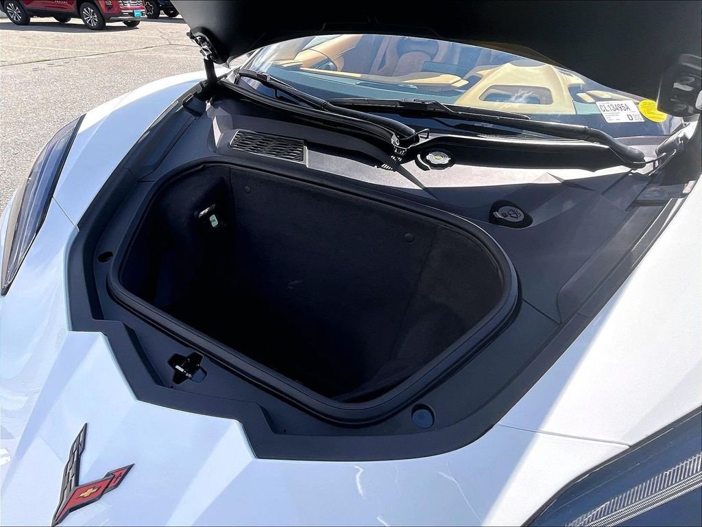 Used 2024 White Chevrolet Stingray image 16