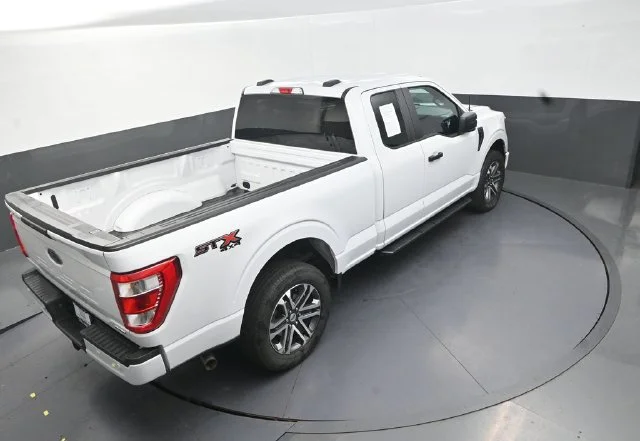 Used 2023 White Ford XL image 18