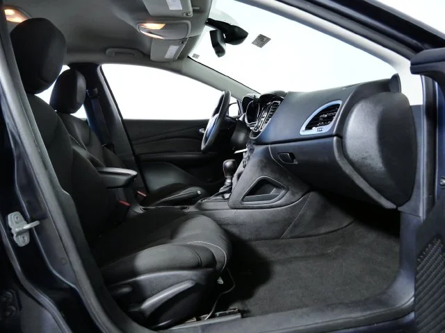 Used 2013 Gray Dodge SXT image 9