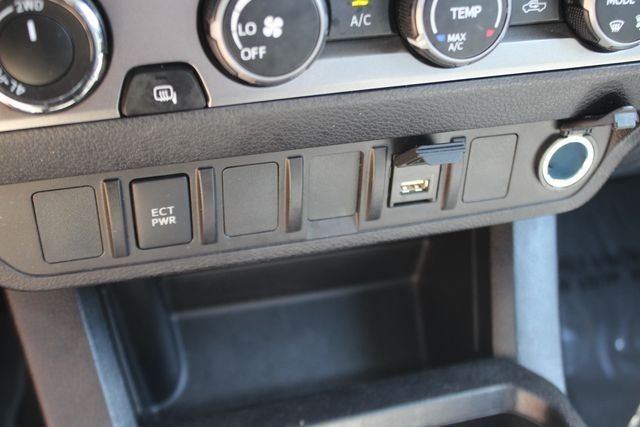 Used 2021 White Toyota SR image 9