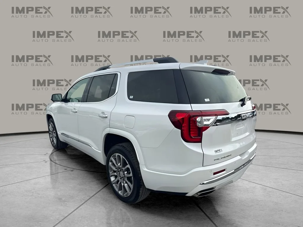 Used 2021 White GMC Denali image 2