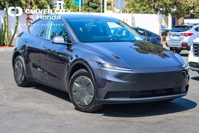 2026 Tesla Model Y Standard
